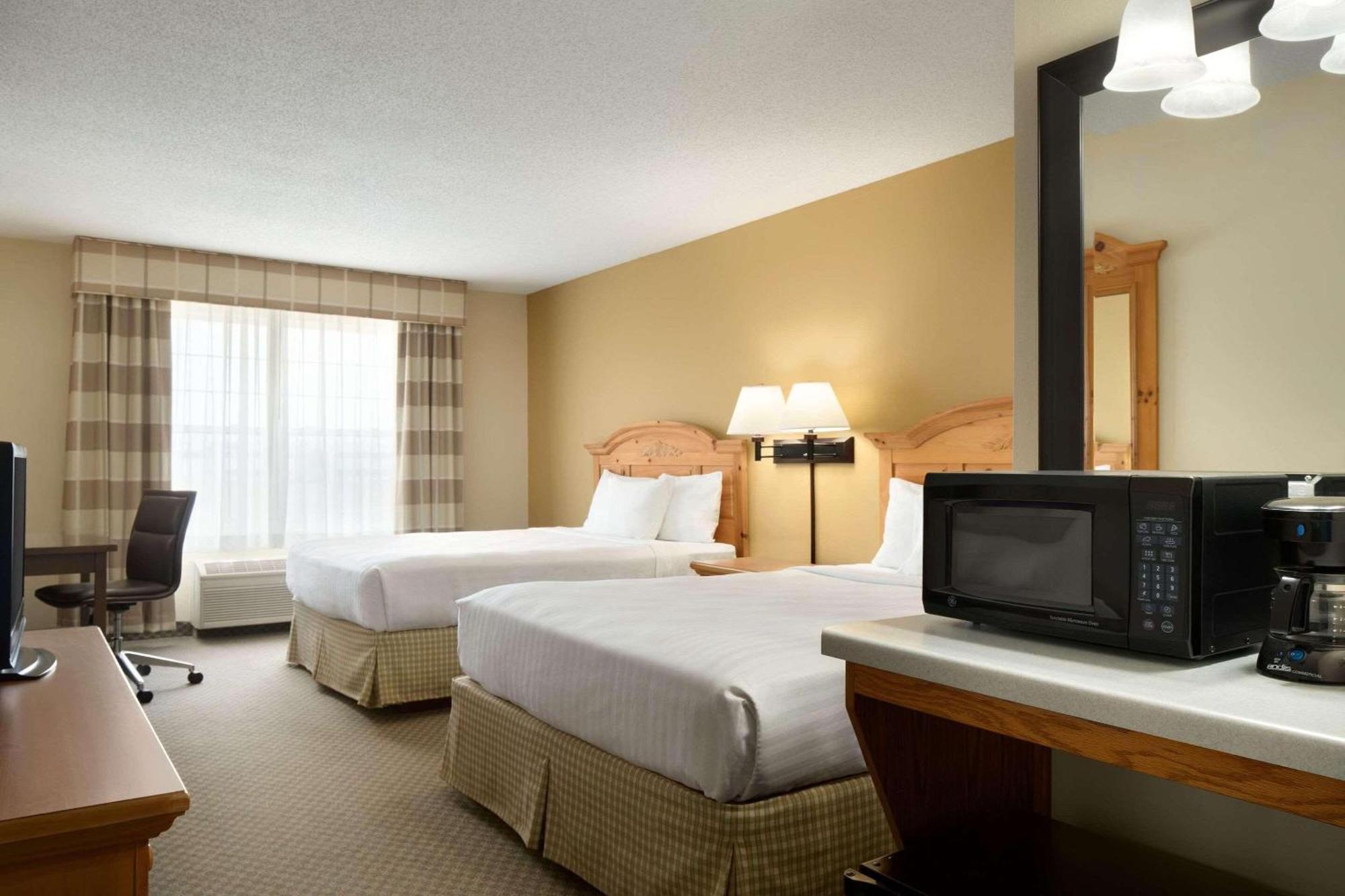 Country Inn & Suites By Radisson, Grinnell, Ia Buitenkant foto