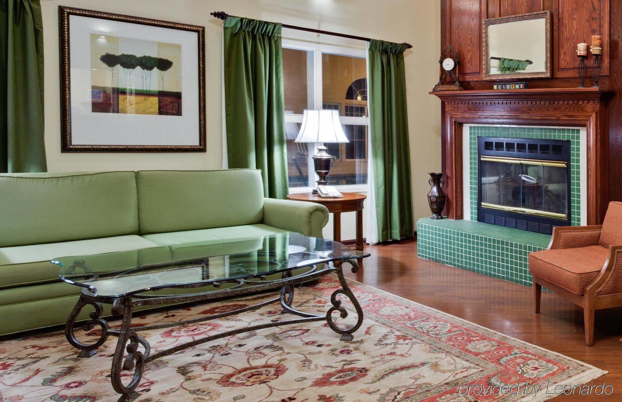 Country Inn & Suites By Radisson, Grinnell, Ia Buitenkant foto
